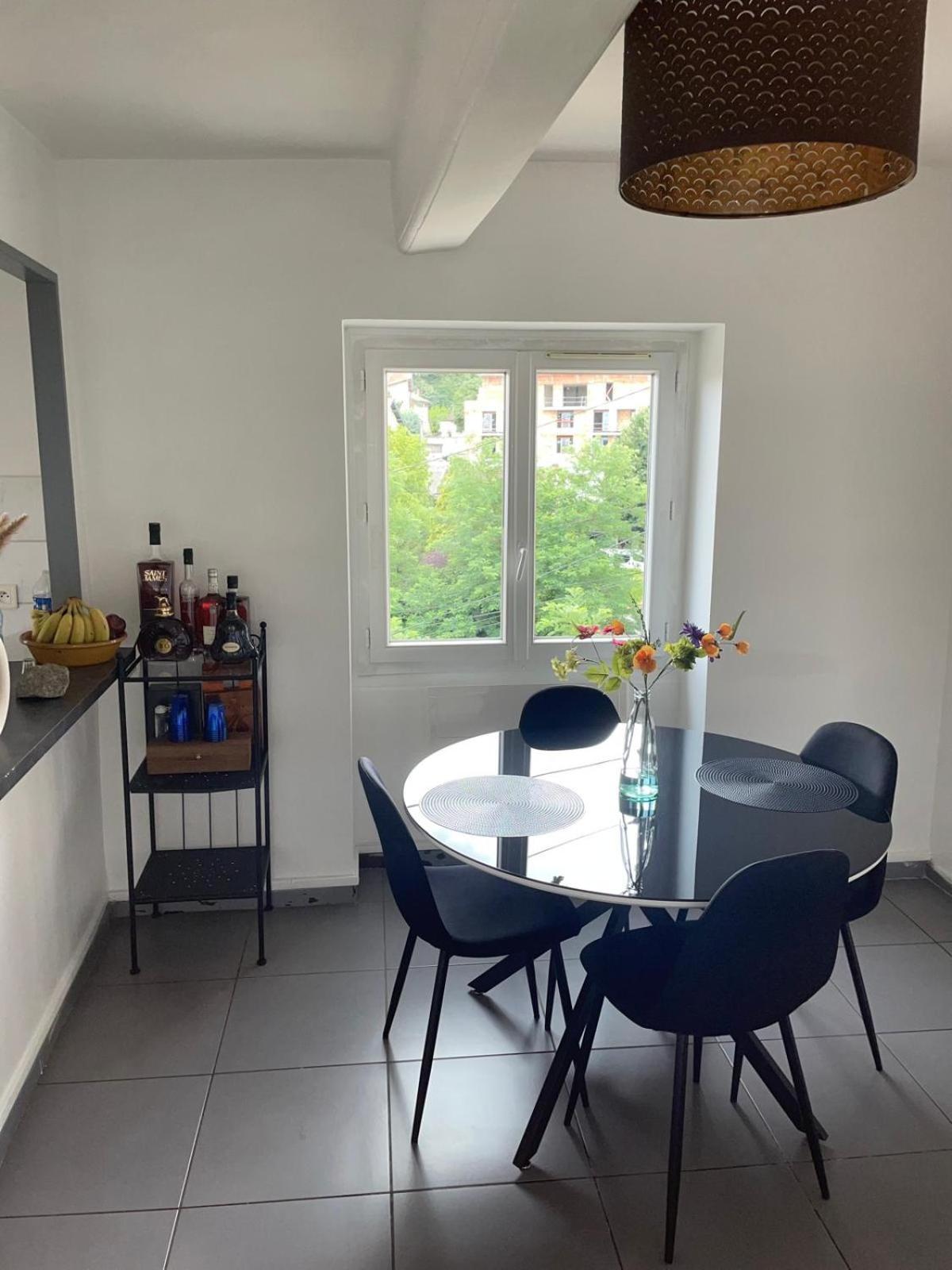 Residence Mh Lyon Rillieux-la-Pape Eksteriør billede