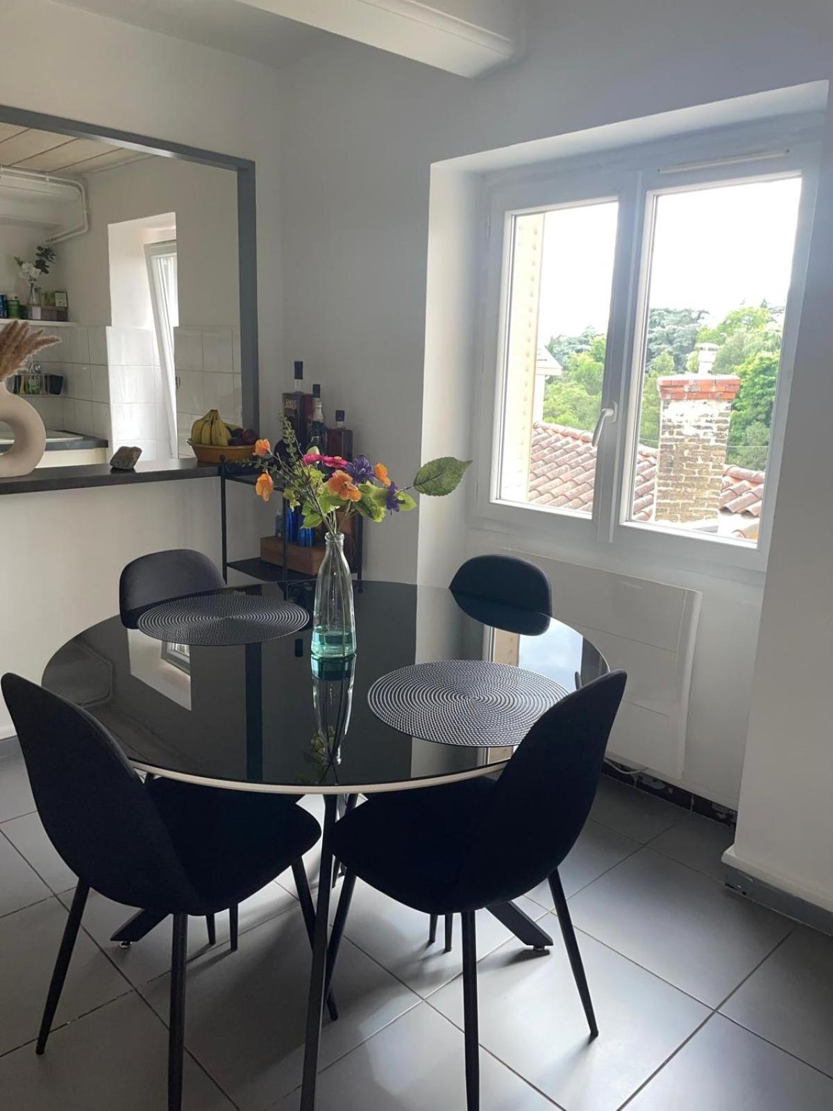 Residence Mh Lyon Rillieux-la-Pape Eksteriør billede